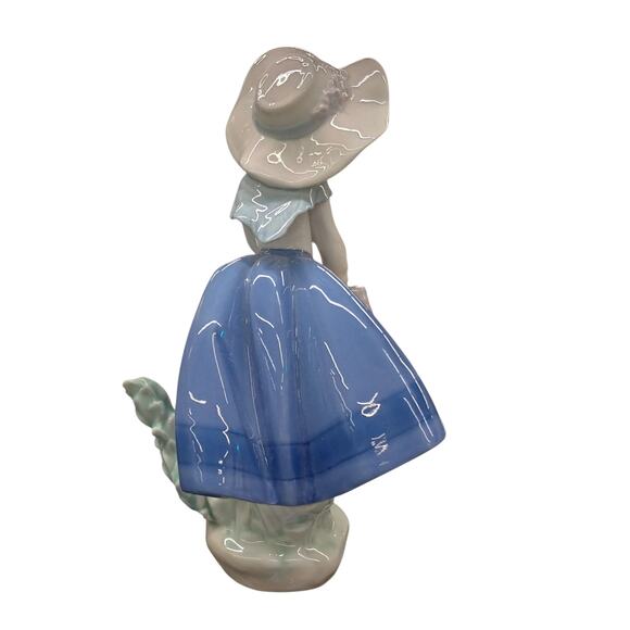 Vintage LLADRO Daisa Made In Spain "Pretty Pickings" Porcelain Figurine - Picture 4 of 6
